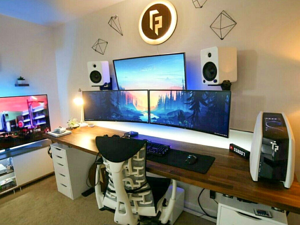 Créer son espace bureau de gamer Pigallepigalle.fr